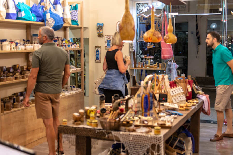 Εκκλησιαστικά & Τουριστικά Είδη