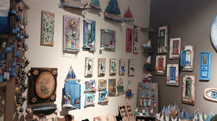 Εκκλησιαστικά & Τουριστικά Είδη