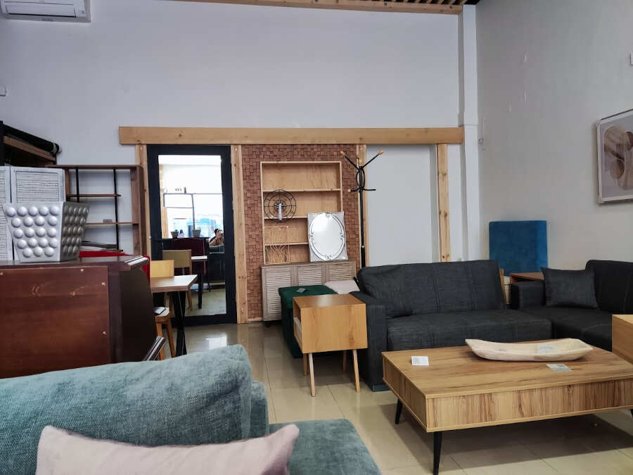 Επιπλοποιείο