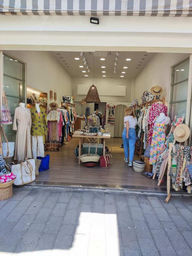 Τουριστικά Είδη