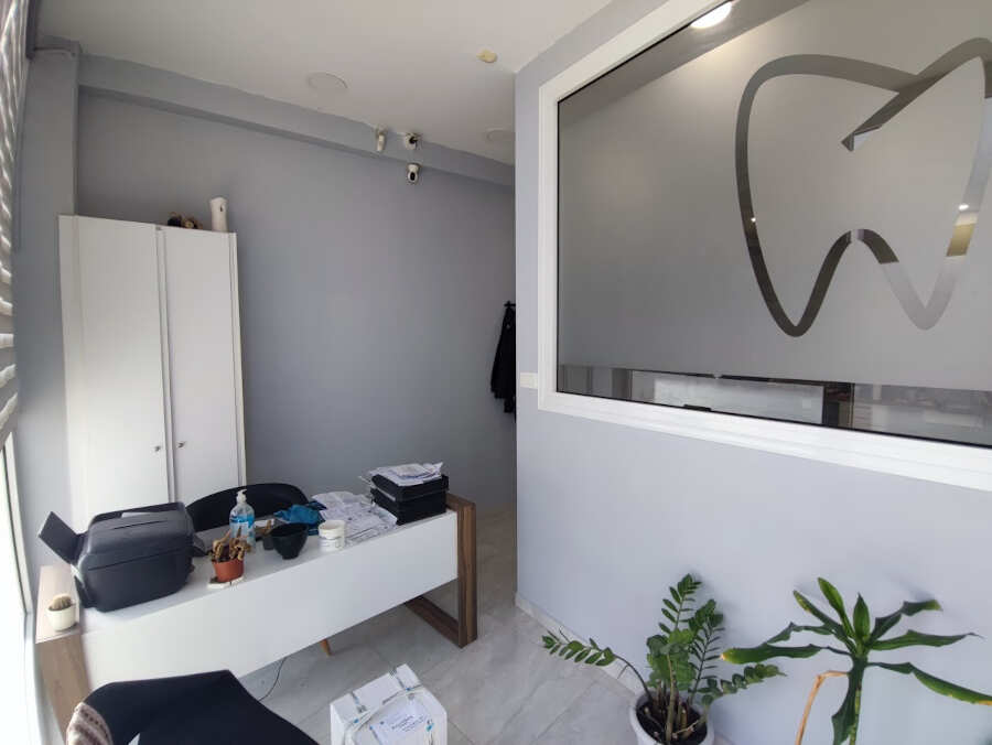 Οδοντοτεχνίτης